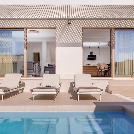 Brand New Villa Carmelita Exclusive With Free Smart Car ดูบรอฟนิก ภายนอก รูปภาพ