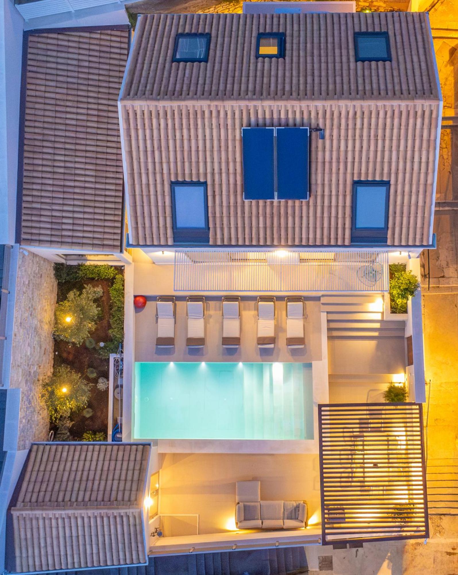Brand New Villa Carmelita Exclusive With Free Smart Car ดูบรอฟนิก ภายนอก รูปภาพ