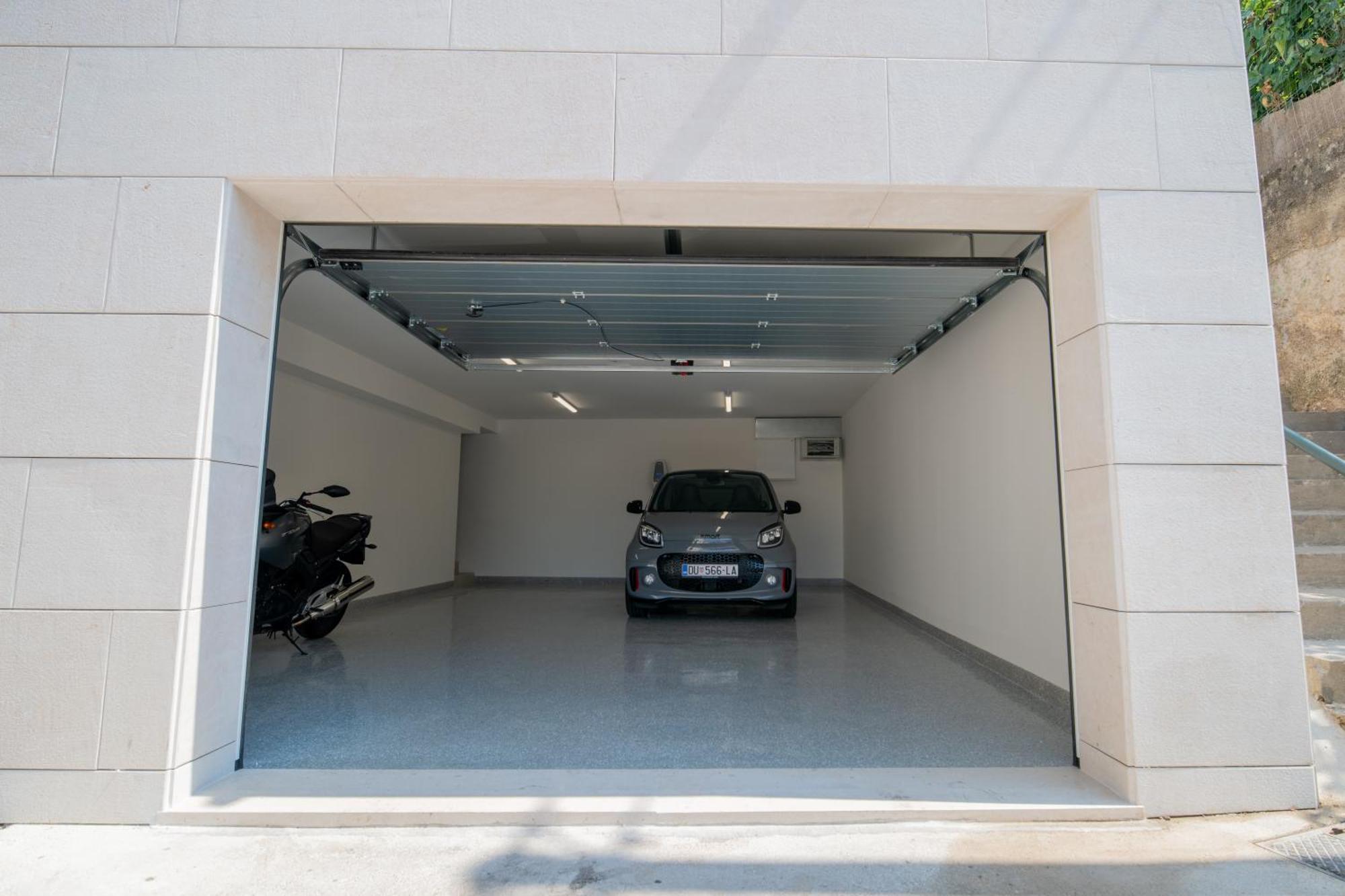 Brand New Villa Carmelita Exclusive With Free Smart Car ดูบรอฟนิก ภายนอก รูปภาพ