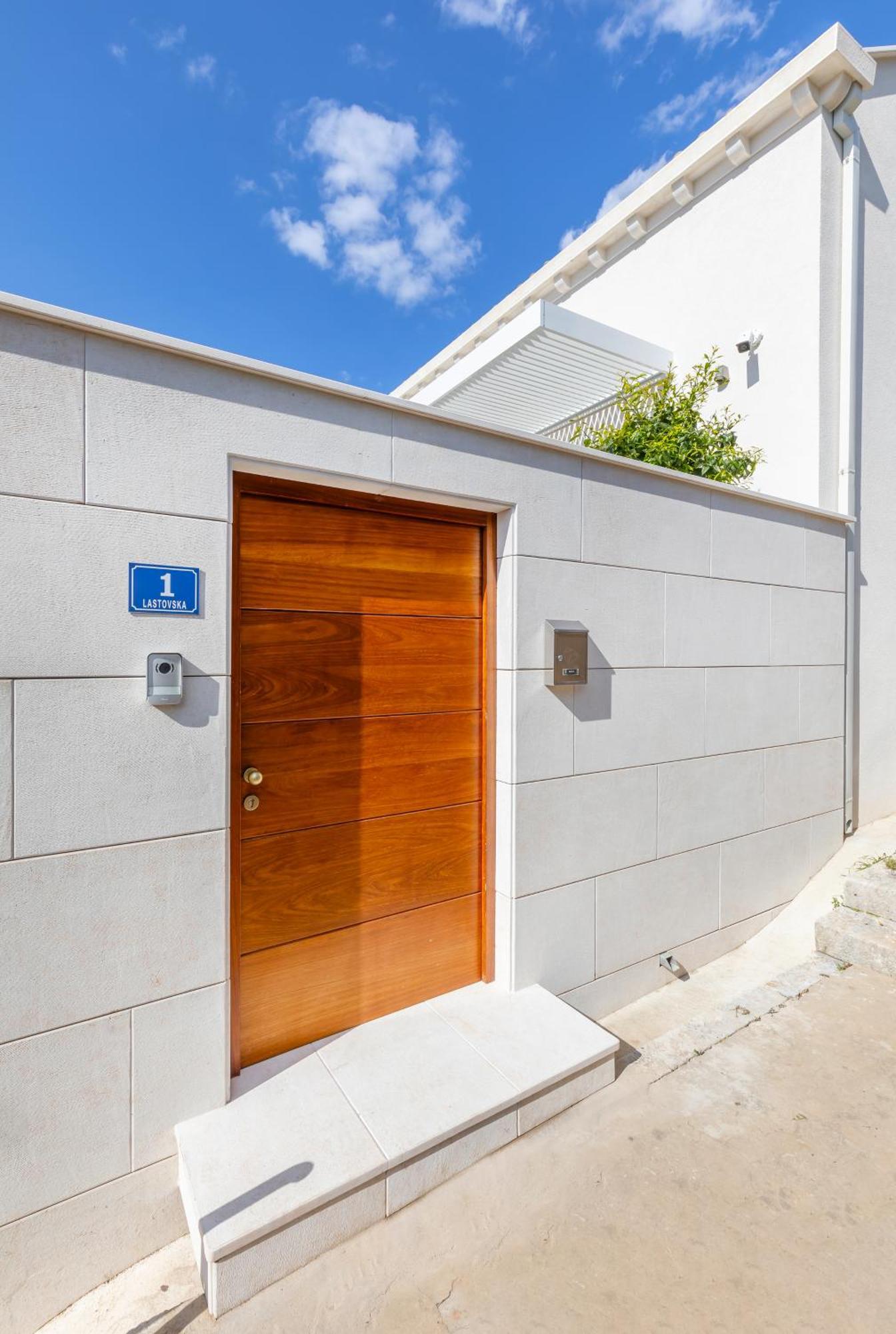 Brand New Villa Carmelita Exclusive With Free Smart Car ดูบรอฟนิก ภายนอก รูปภาพ